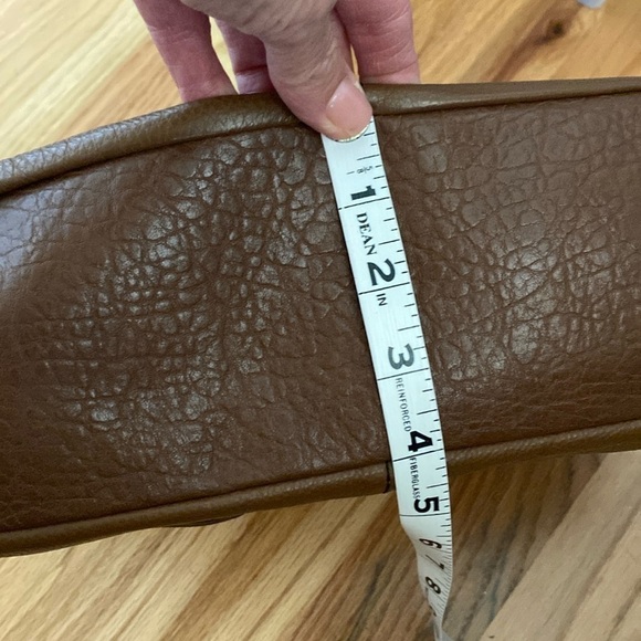 Etienne Aigner brown leather purse shoulder bag Womens gold tone toggle pockets - Picture 11 of 11